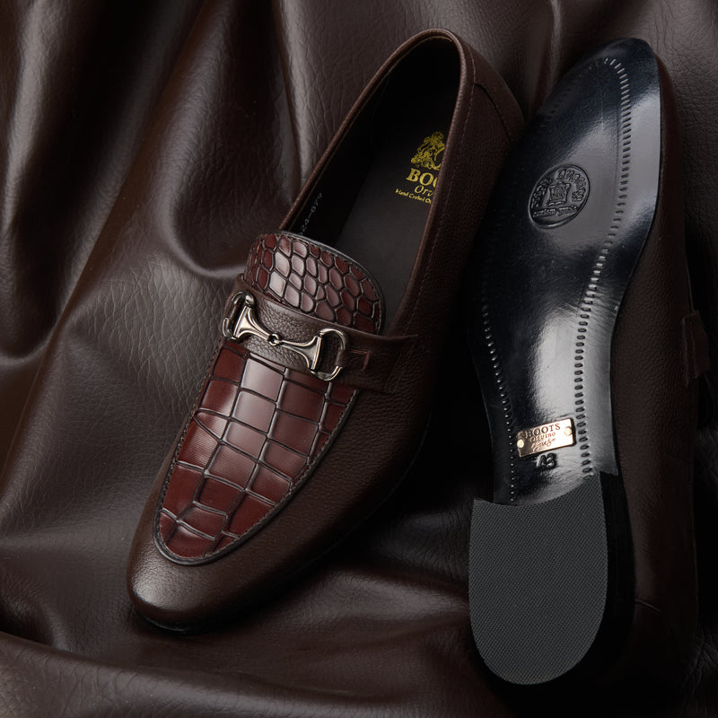 TBO 879 CR Brown